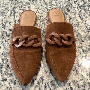 Target Size 8 Flats